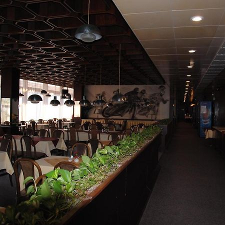 Hotel Labe Pardubice Exterior photo